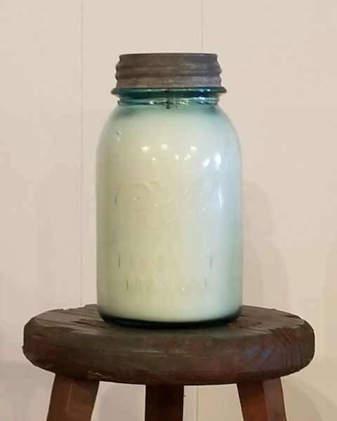 Soy Wax Candle - Tobacco Vanilla